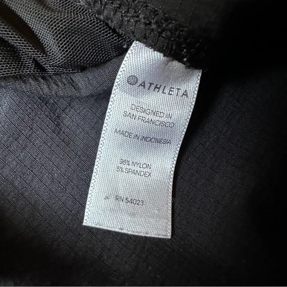 Athleta Trekkie Jogger 2.0, Black, 4 Petite - Picture 9 of 9